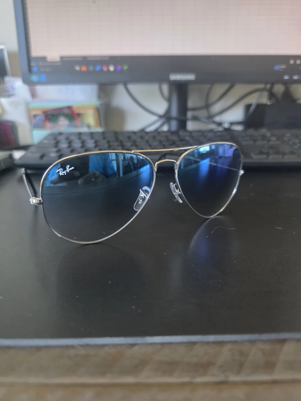 Ray-Ban Aviator Sunglasses with Blue Mirrored Lenses
